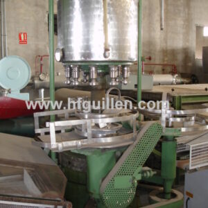 LLENADORA DE LÍQUIDOS 10 VÁLVULAS