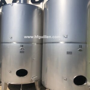 DEPÓSITO EN ACERO INOXIDABLE CON PATAS EN INOX 10.000 LITROS
