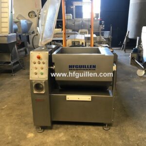 AMASADORA DE CARNE DOBLE Z CON VACÍO FATOSA