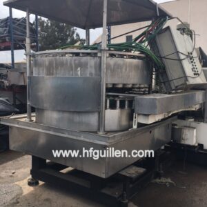 CERRADORA CUOMO AG8 CON PLATO MOTORIZADO Y GRUPO DE LLENADO AL VACÍO DE 36 VÁLVULAS