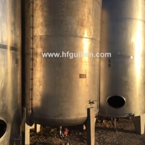 DEPÓSITO EN ACERO INOX 6.000 LITROS CON AGITADOR Y PATAS