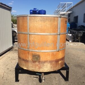 DEPÓSITO DE POLIÉSTER 2.000 LITROS CON AGITADOR