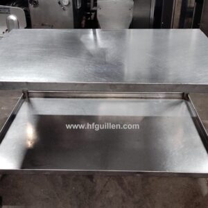 MESAS Y MOBILIARIO EN ACERO INOX